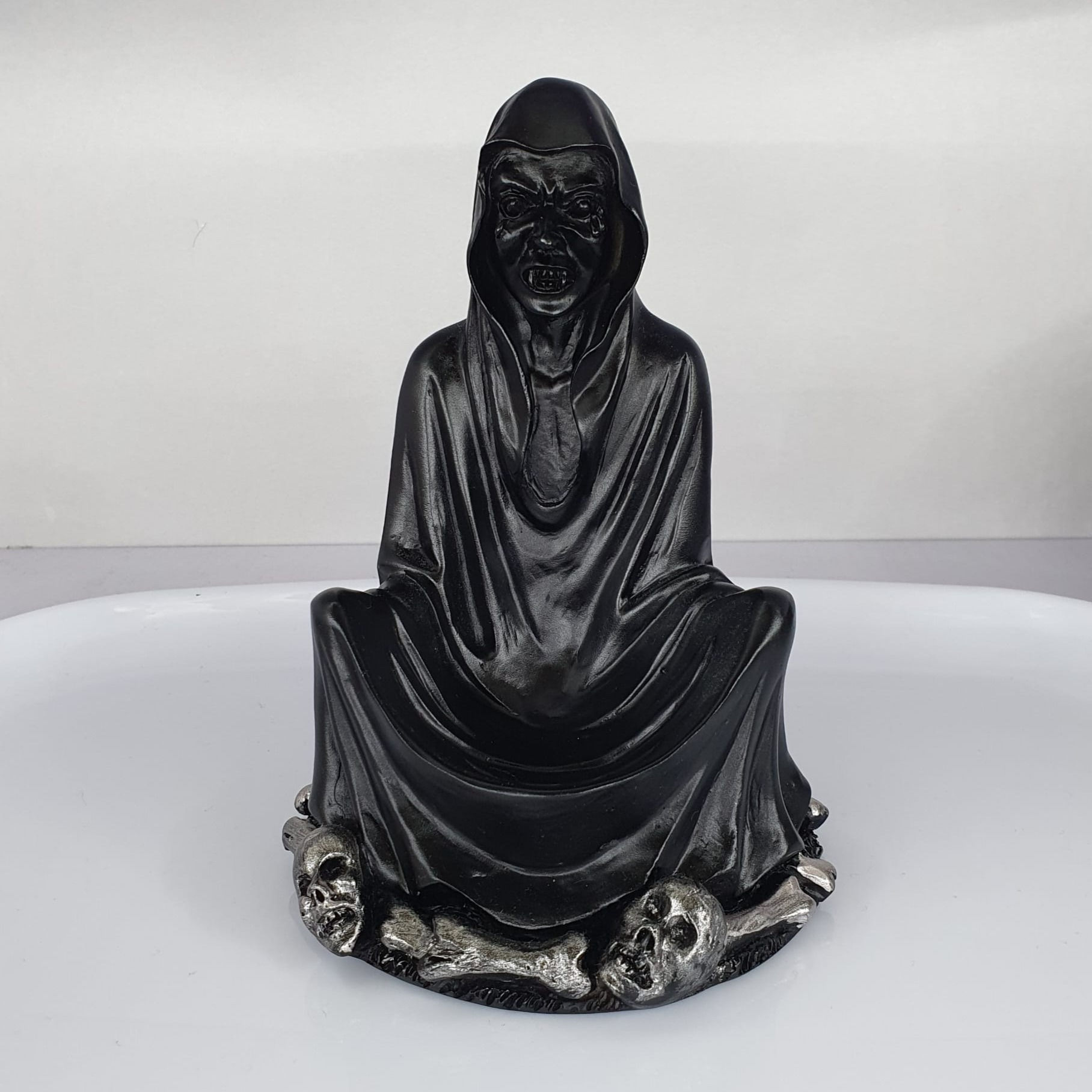 Large Sitting Wizard Sphere Stand