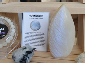 Exploring the Significance of Moonstone Crystals for June Birthdays