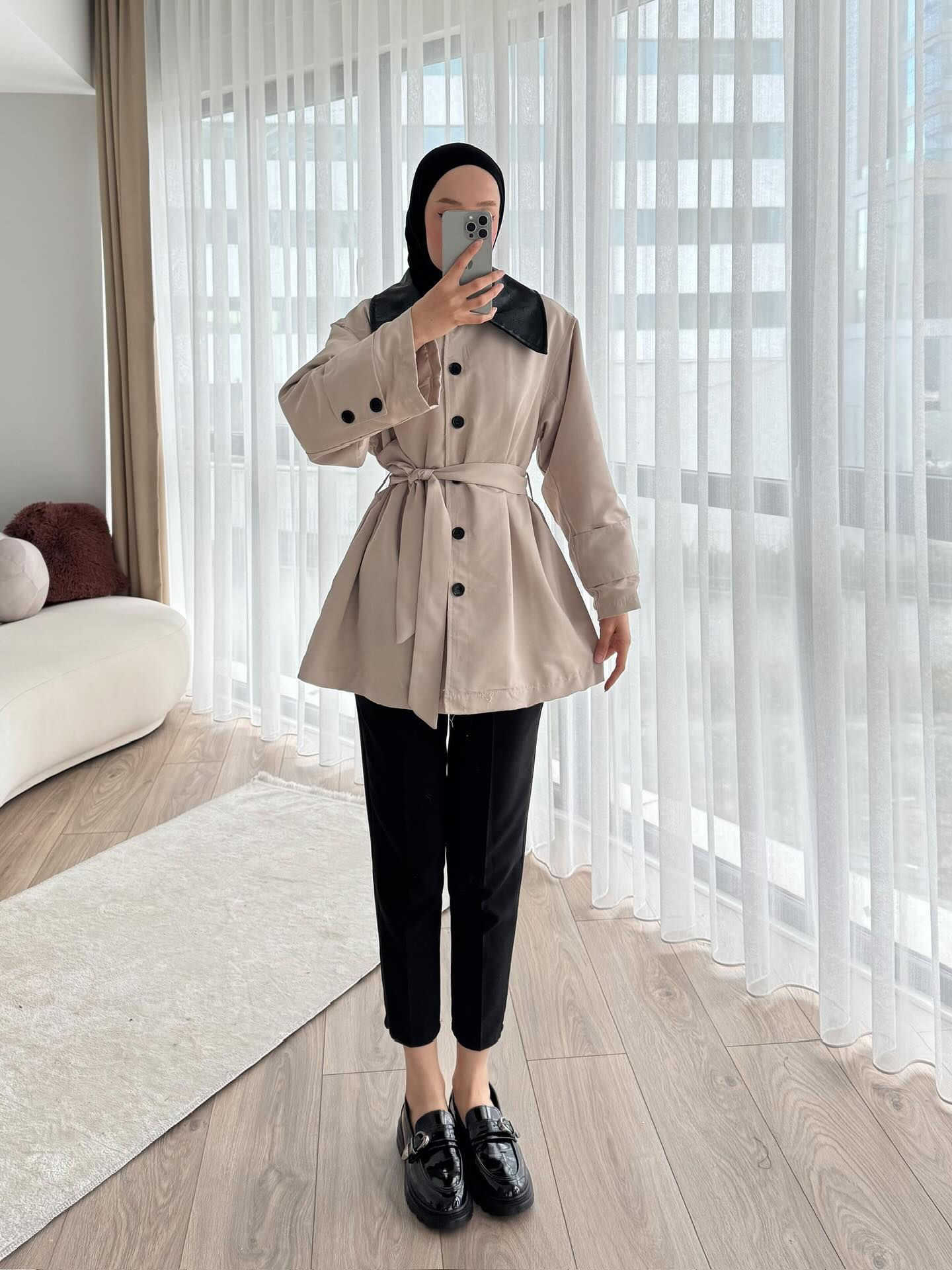 Deri Detaylı Trençkot