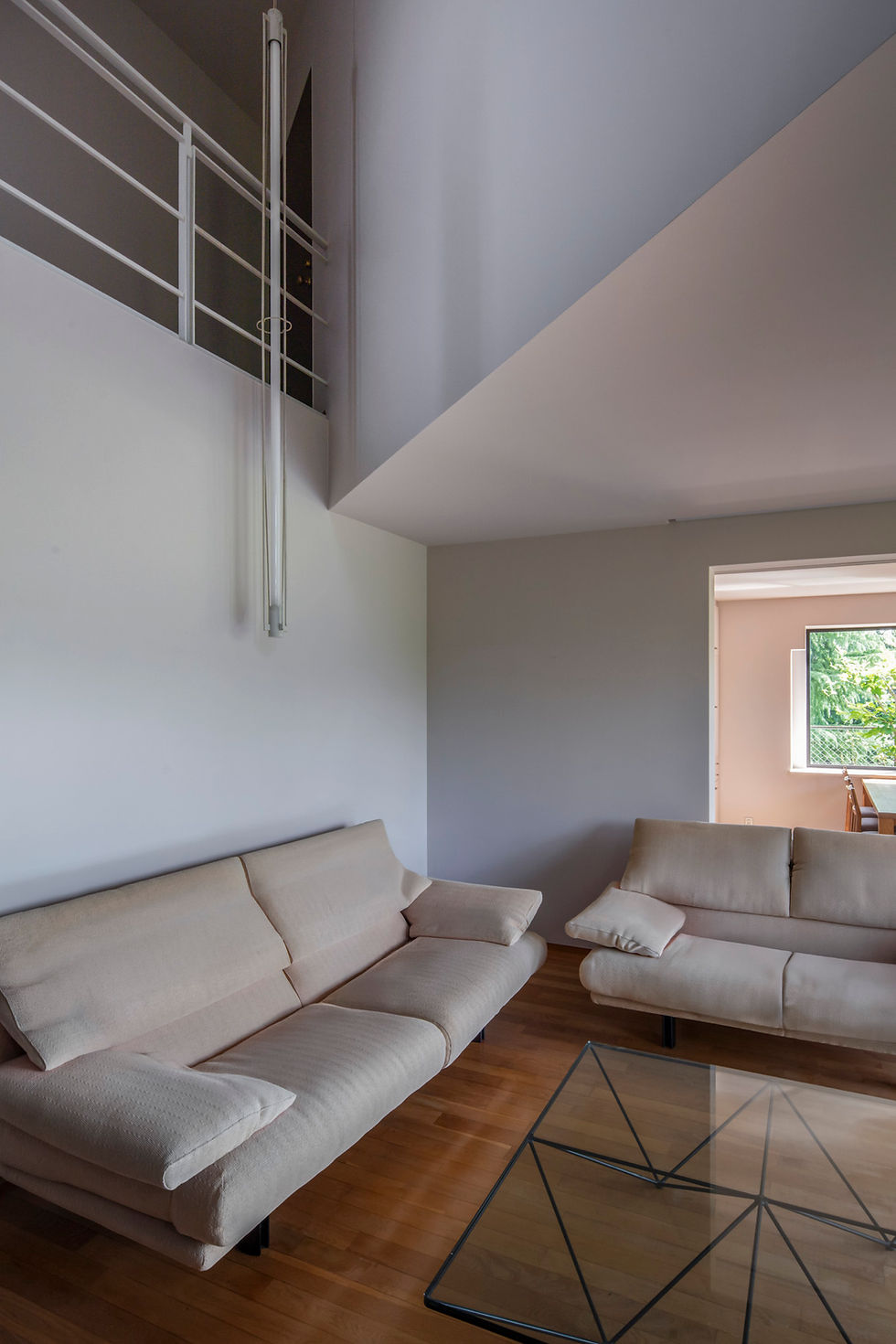 モダニズム住宅作品の改修が完了しました。