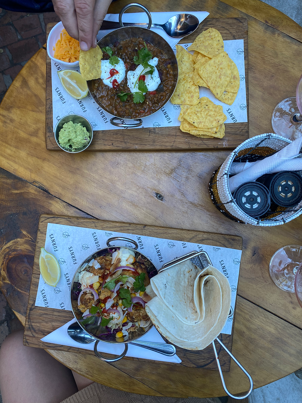 Delicious food and stunning fine wines at Furnys fine wines in Noordhoek