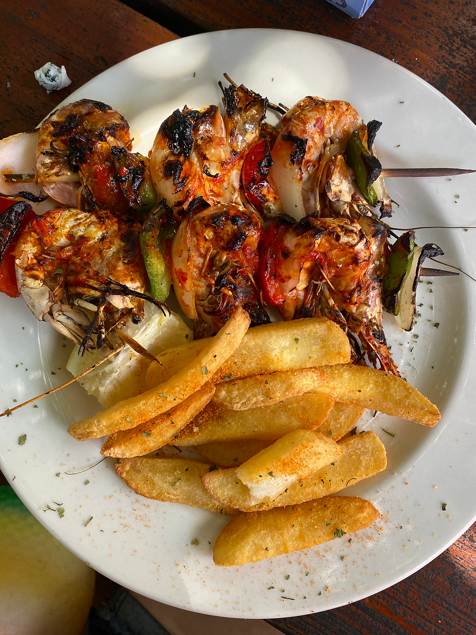 Family and local vibes at Fishermans Restaurant in kommetjie.