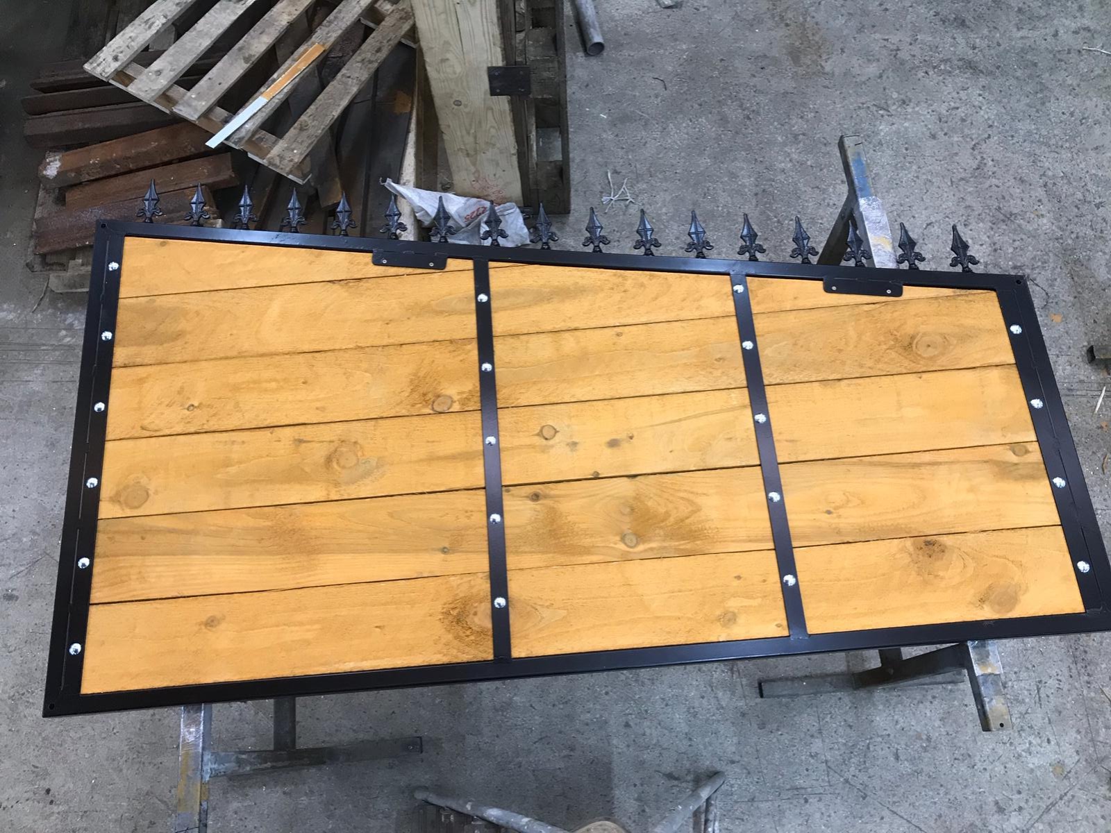 Steel framed fence panels