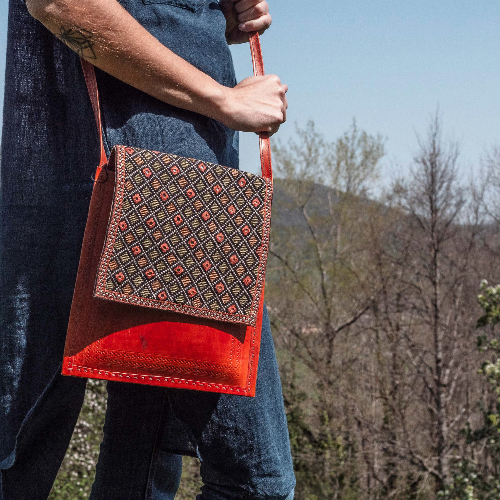 Leather Jat shoulder bag