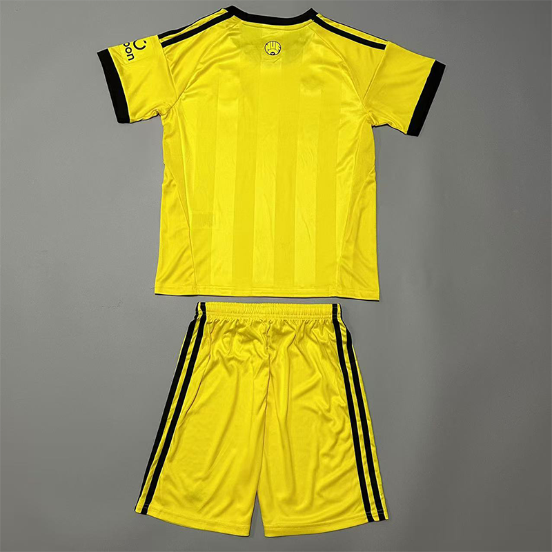 Thumbnail: Youth Newcastle United 2025-26 GK Kit