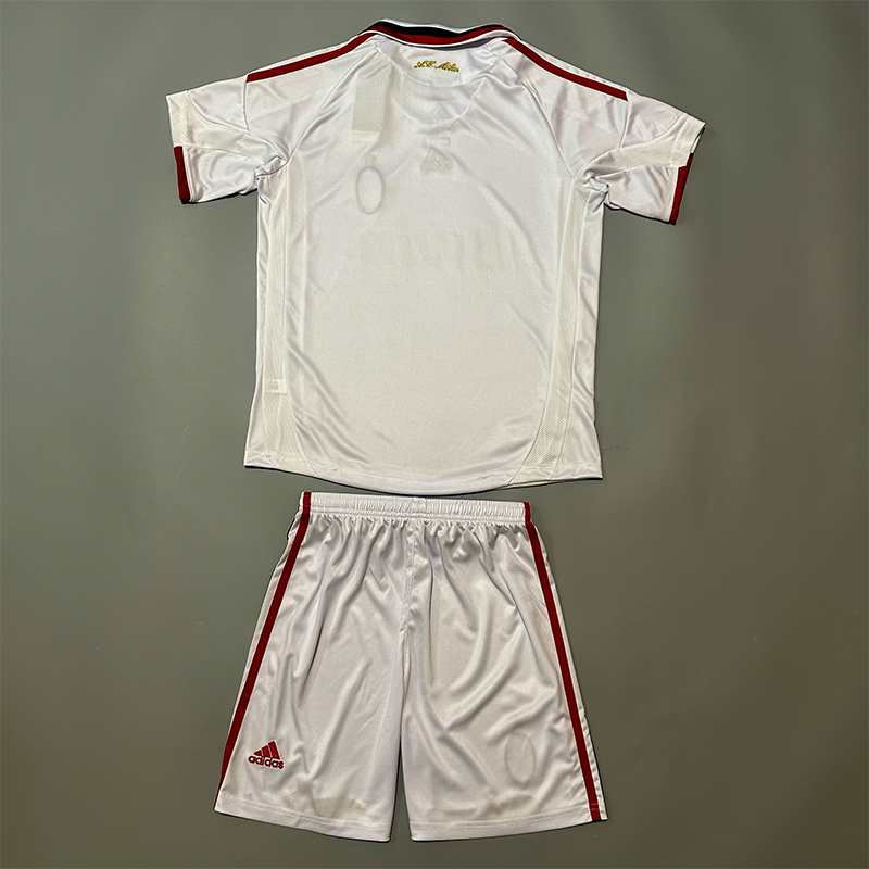 Thumbnail: Youth AC Milan 2009-10 Away Kit