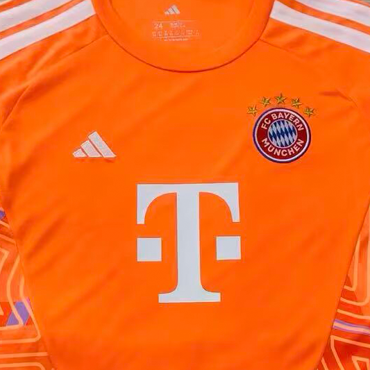 Thumbnail: Youth FC Bayern 2026-27 GK Kit