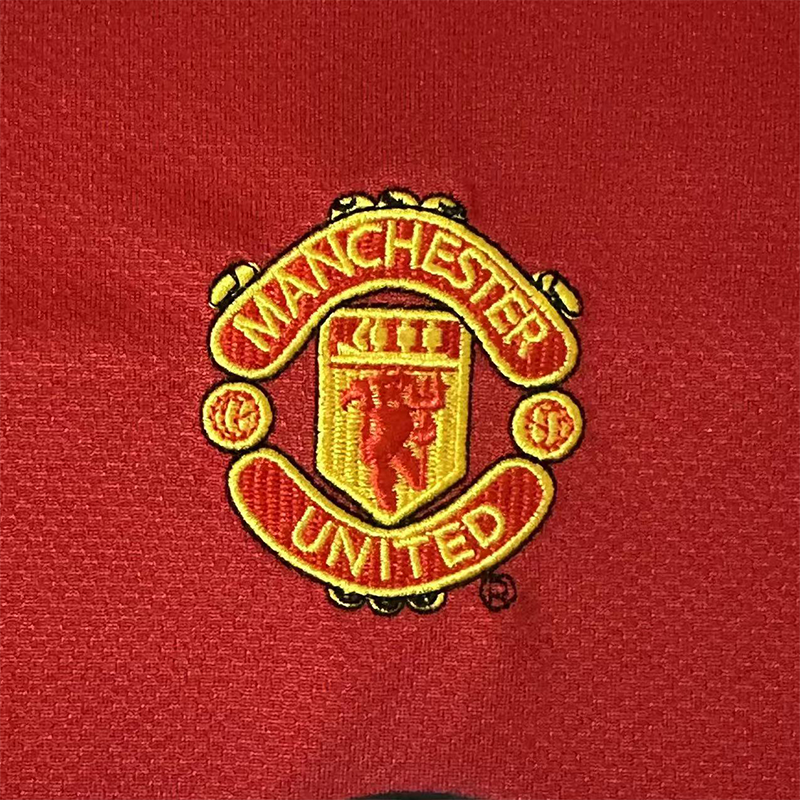 Thumbnail: Youth Man United 2005-06 Home Kit