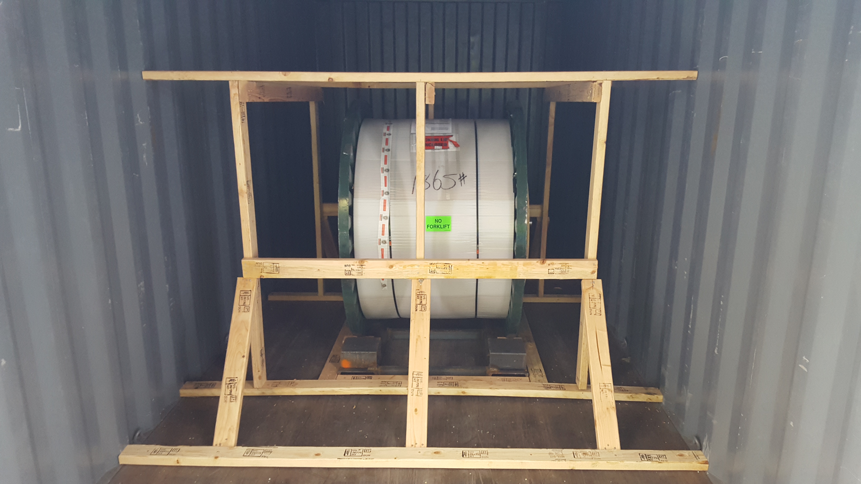 Hazardous material ocean container loading blocking and bracing imdg
