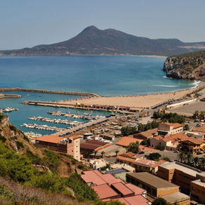 Veduta panoramica di Buggerru e della costa della Sardegna sud-occidentale