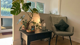 Image of Ro Counselling in person counselling room in Penryn Cornwall