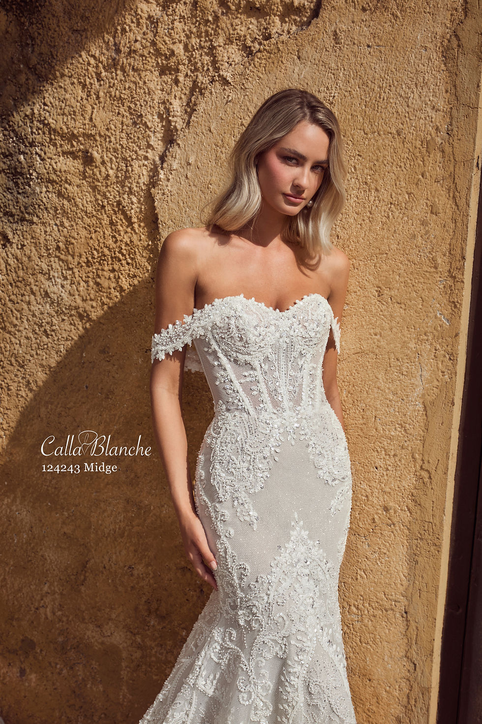 Elegant Bridal Designs for Sophisticated Brides