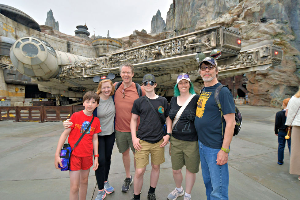 2024-06-04 - Disneyland Park - Millennium falcon_6