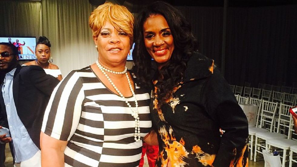 Mama Dee