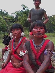 Retrato de indígenas Yanomami de Venezuela.Fotografía: Iniciativa Amotocodie