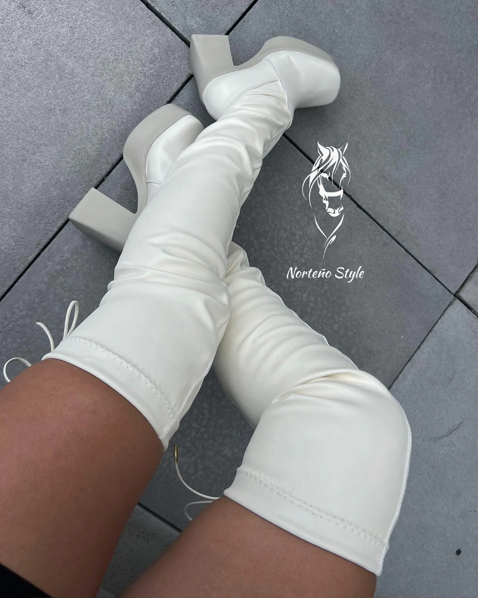 Miniatura: Bota Karla