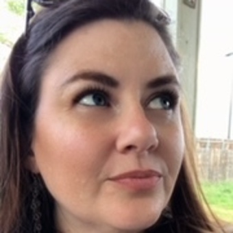 Aria Woodcoff headshot