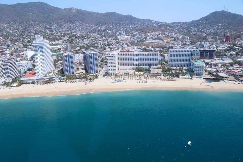 NO ES LA RIVIERA MAYA, ES ACAPULCO SIN TURISTAS