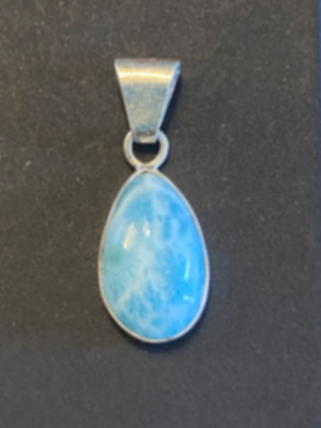 J/K: Oval Pendant 3cmX1cmX.5cm.3 grams