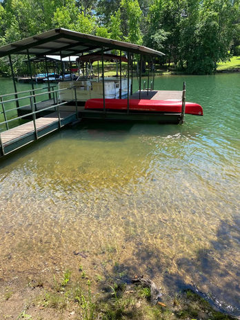 outside view of lake house rental in Anderson, SC