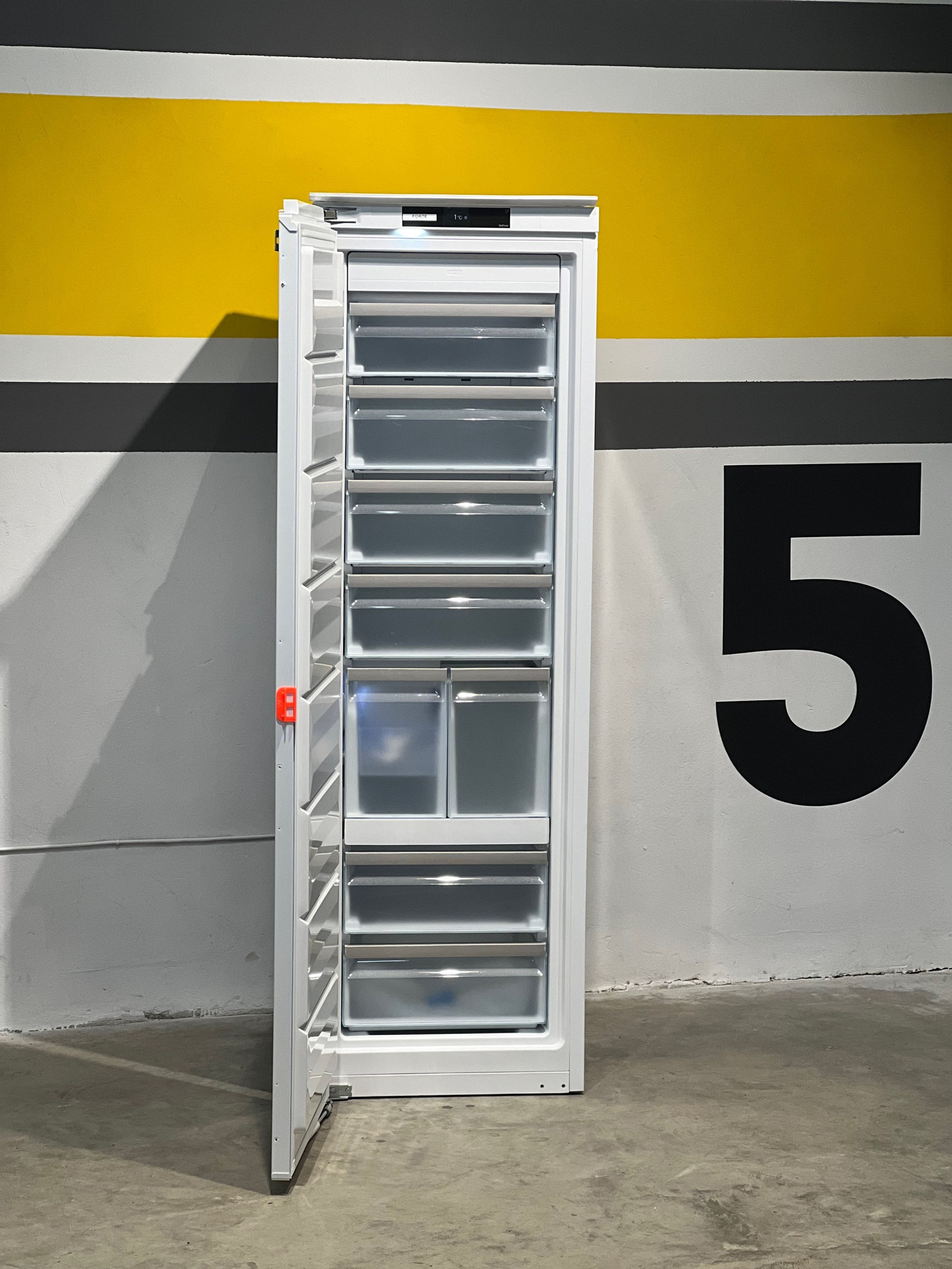 Вбудована морозильна камера FNS 7794 E