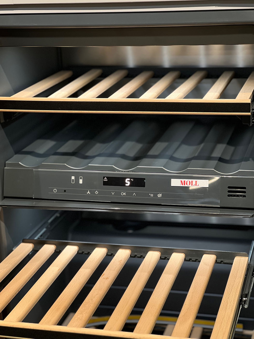 Прев'ю: Винна шафа KWT 6422 iG
