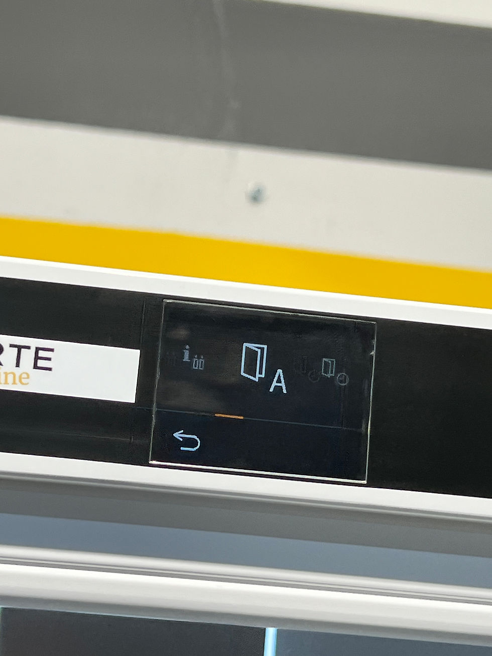 Miniatura: Вбудований холодильник K 7797 C L. Push2Open