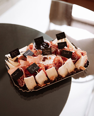 plateau de fromage et charcuterie