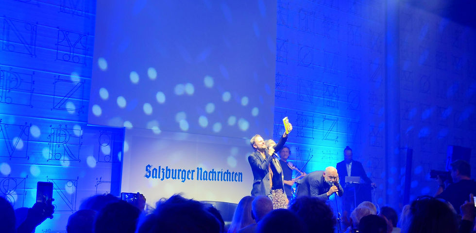 Buchpräsentation mit Philipp Hochmair im Juli 2025 in Salzburg