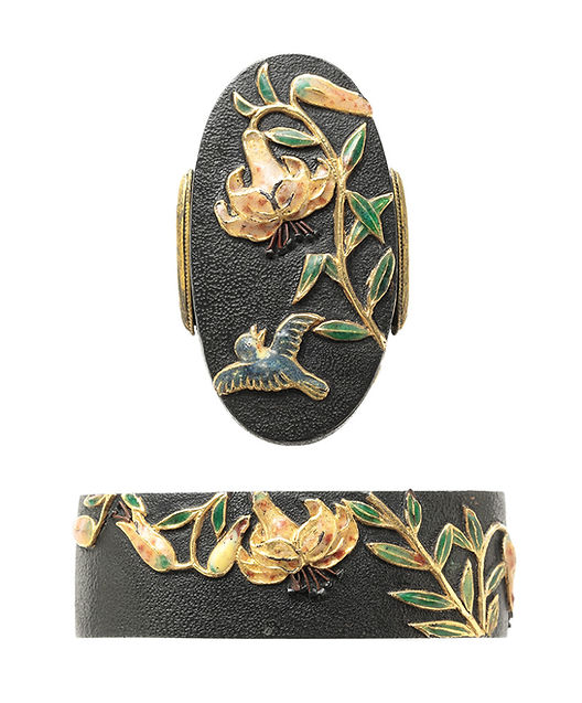 百合小禽図縁頭 銘 毛利峯則(花押)