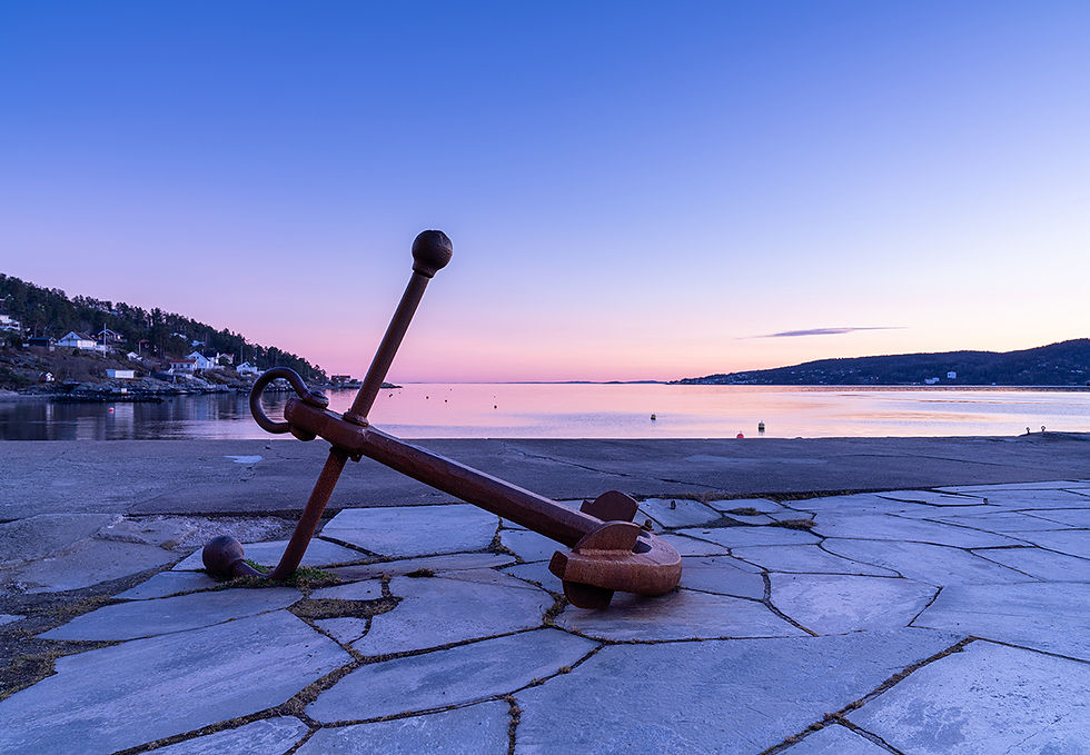 Norges «nordligste sørlandsby» ligger i Son! Her finner du sjarmerende små hvite trehus i kronglete gater, som er fullspekket med spennende kystkultur og historier. Bli kjent med denne kystperlen, og oppdag hvordan dere samarbeider ved hjelp av Son Challenge.