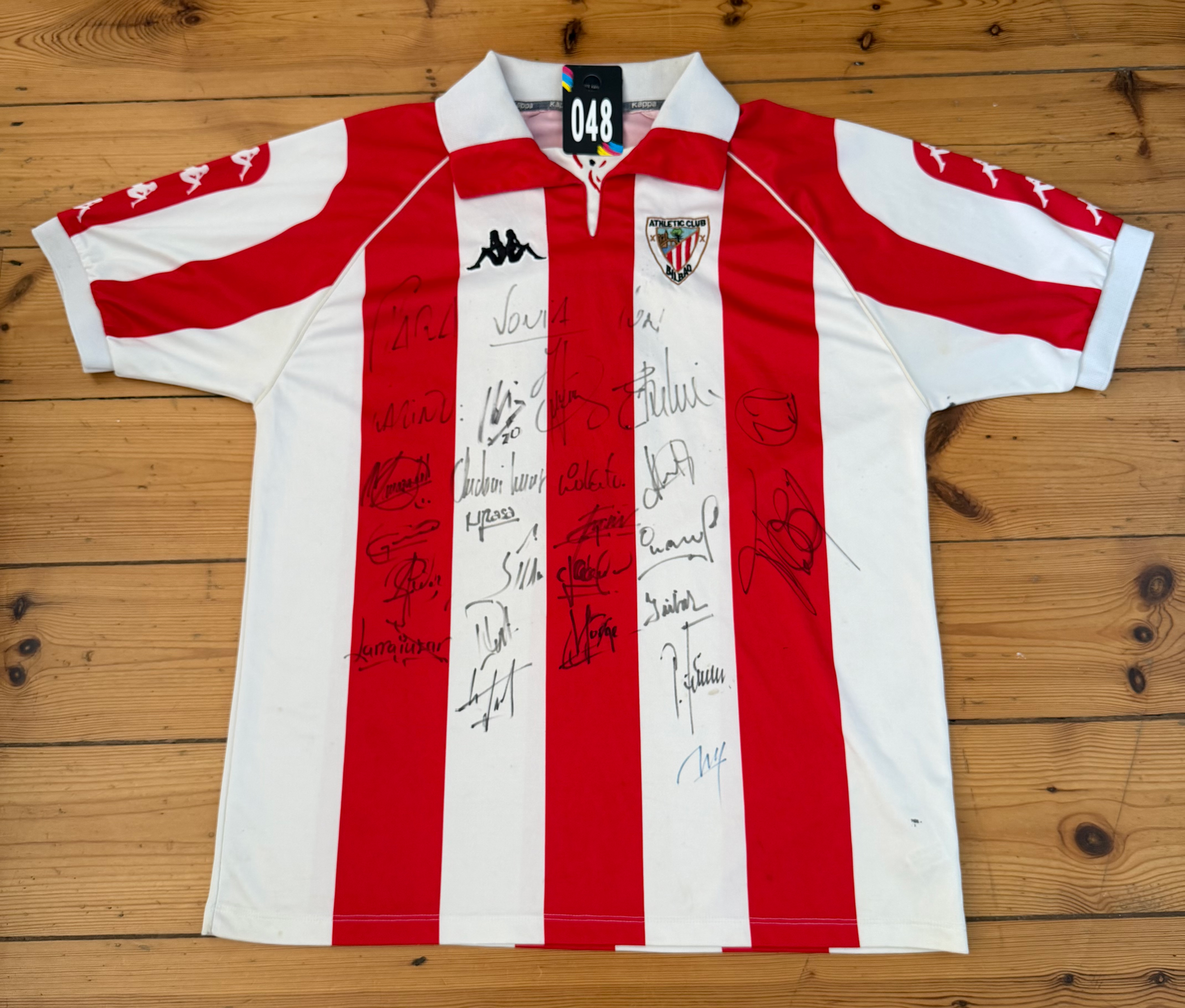 Squad signed Athletic Club Bilbao 1998/99 home shirt