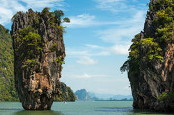 Phi-Phi-Islands-in-Thailand-4.jpg