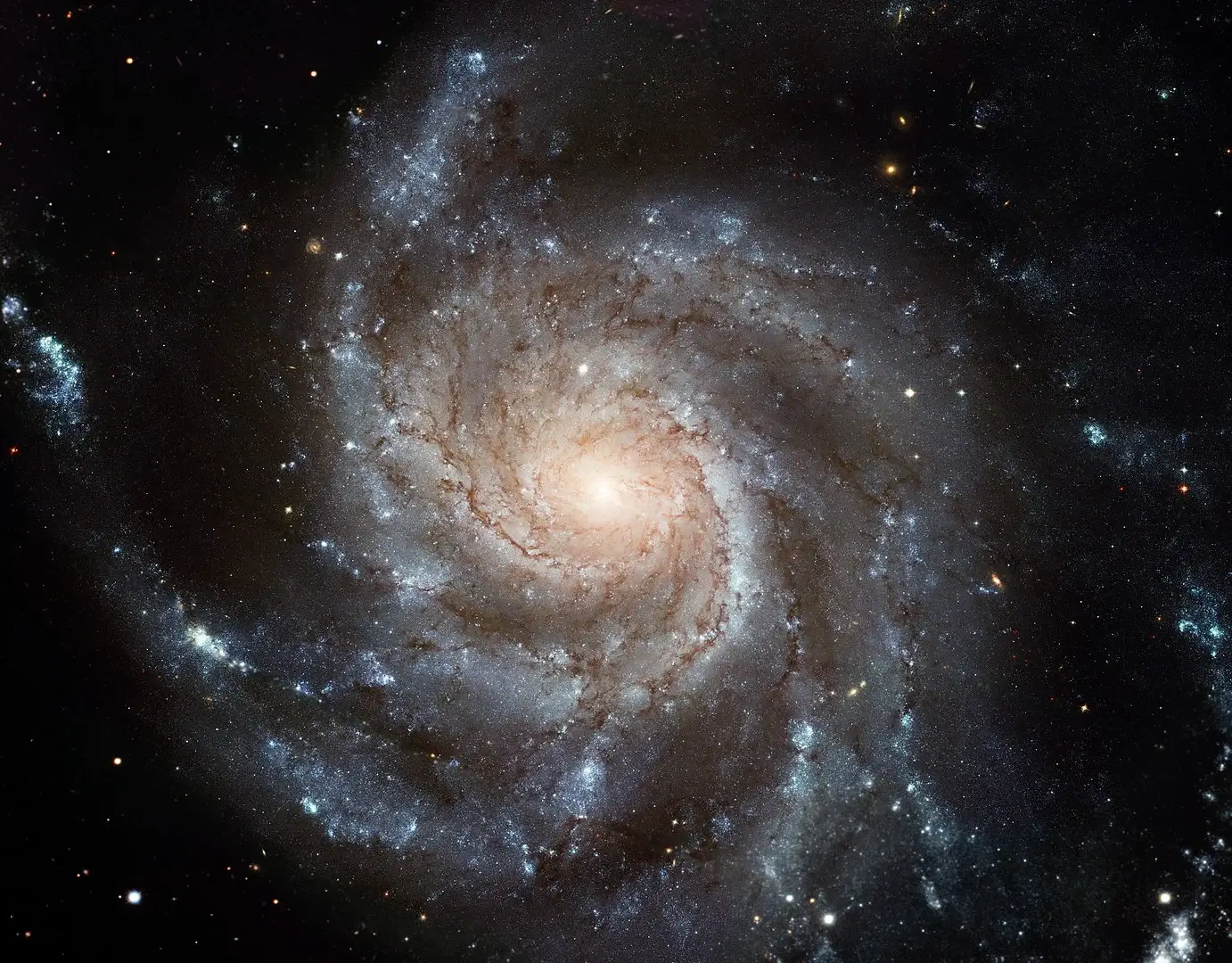 Fırıldak Galaksisi (Messier 101 veya NGC 5457)