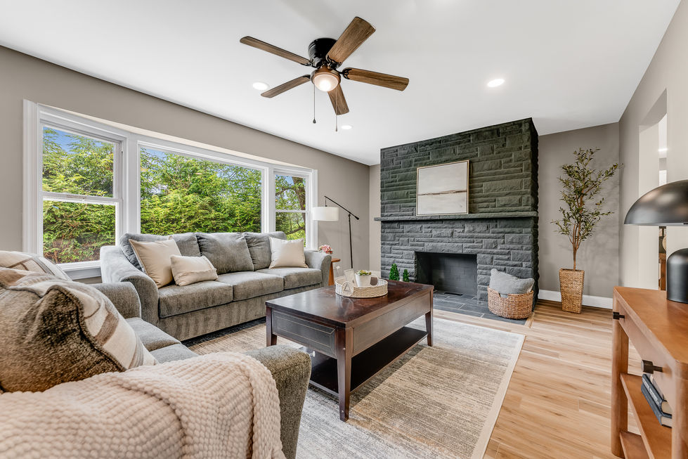 3277 Fairmont Ave-16