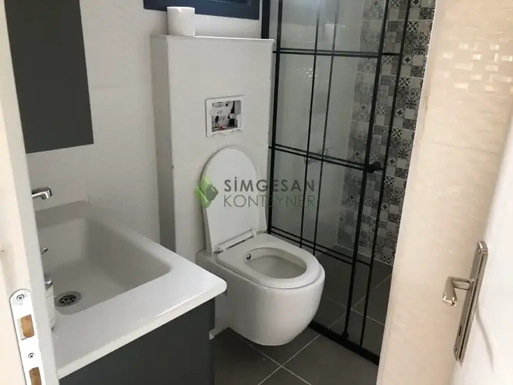 Seramik kaplama banyo alanı konteyner ev