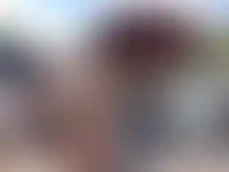 Üçgen çatılı modern konteyner ev fotoğrafı