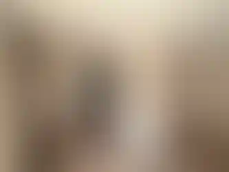 Konteyner ev yatak odası geniş pencereli iç mekan görüntüsü