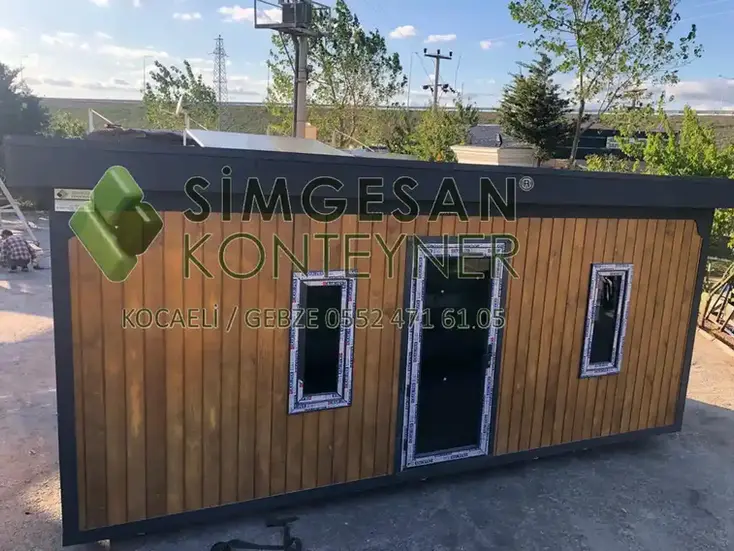 Simgesan 3x5 ahşap konteyner ev ön cephe