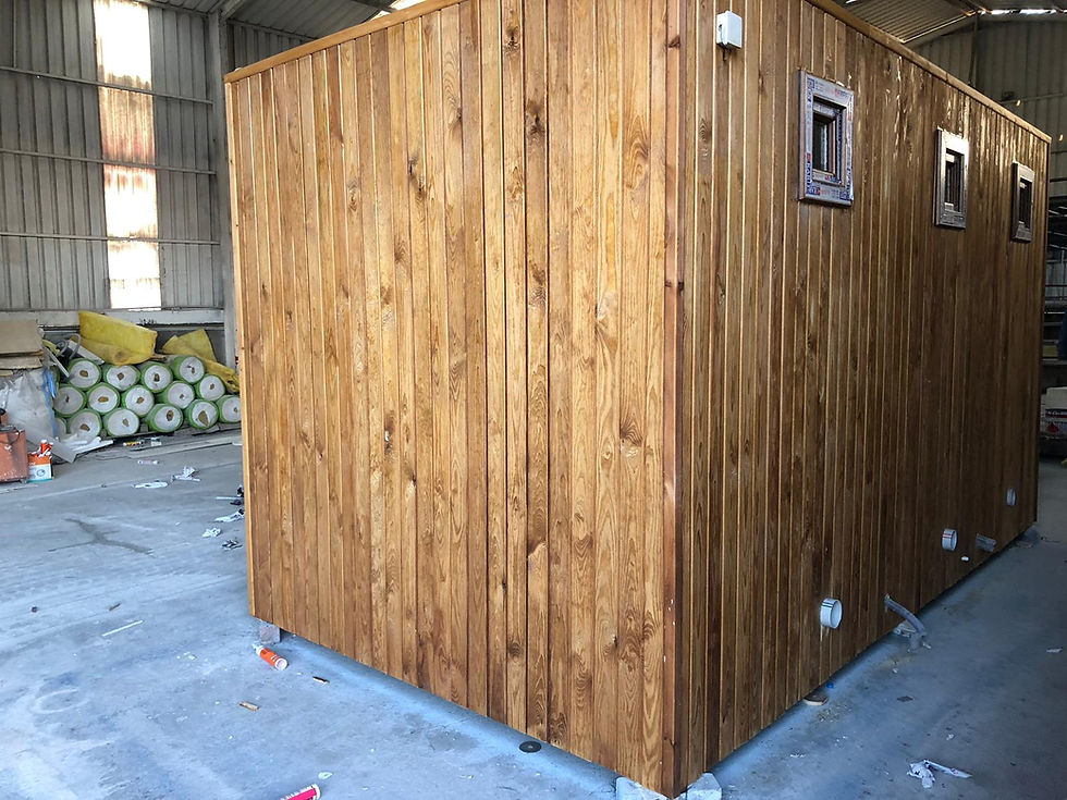 Küçük resim: 2,4x4 AHŞAP WC KONTEYNER