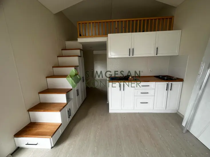 3.5x8.5 ölçülerinde Simgesan tiny house – şık, izolasyonlu ve taşınabilir konteyner ev modeli.
