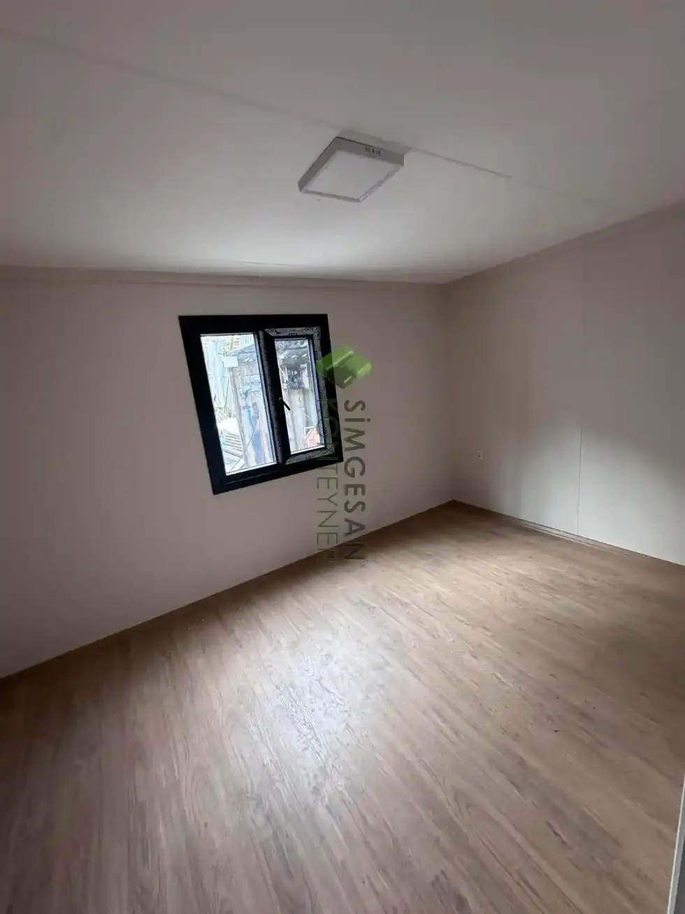 PVC doğramalı çift açılım pencere sistemi – Simgesan 4x8 konteyner ev