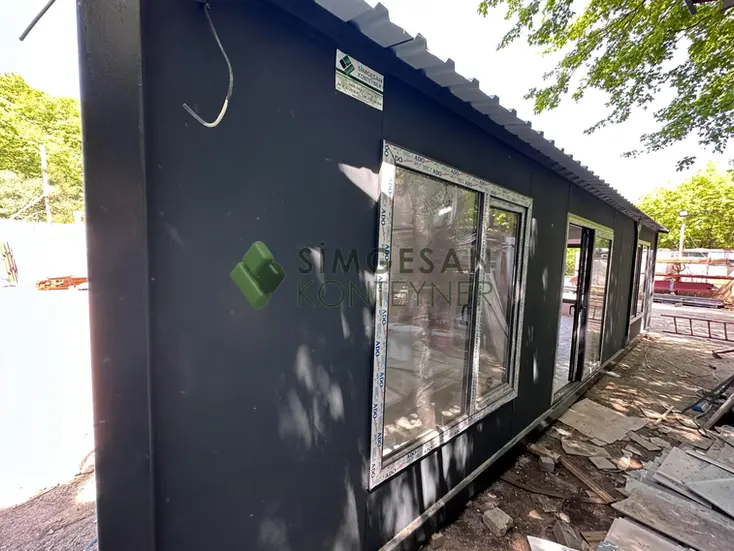 Ev konteyneri PVC sürgülü giriş kapısı görüntüsü