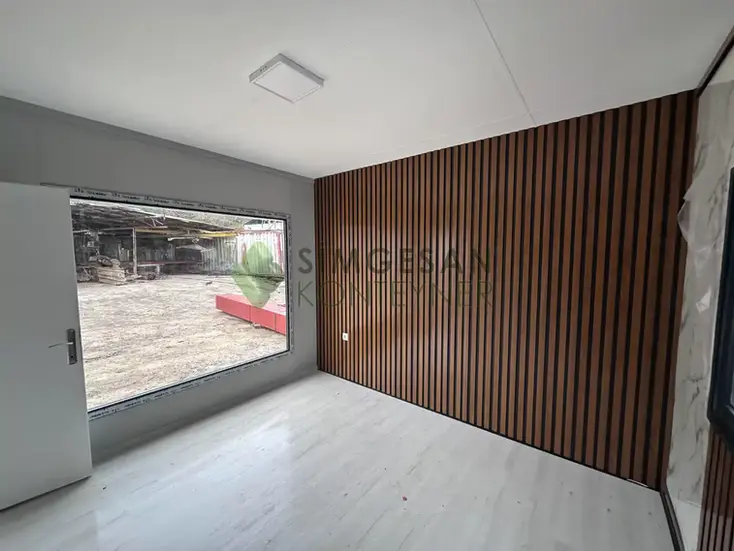 zemin kaplamalı ofis konteyneri