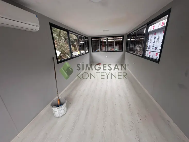 Laminant parkeli güvenlik kabini iç tasarım