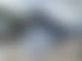 Üç cepheli parapet çıkıntılı kompozit güvenlik kulübesi