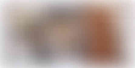 “Bahçe içinde verandalı ahşap konteyner ev modeli.”