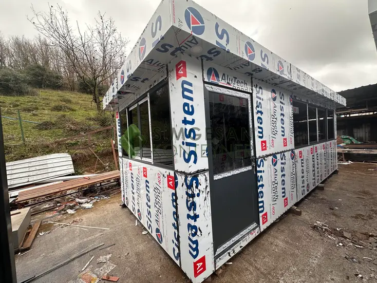 Alüminyum doğrama kapılı güvenlik kabini