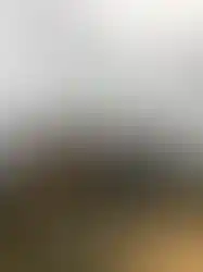 “Verandalı ahşap konteyner ev, estetik ve taşınabilir yaşam alanı.”