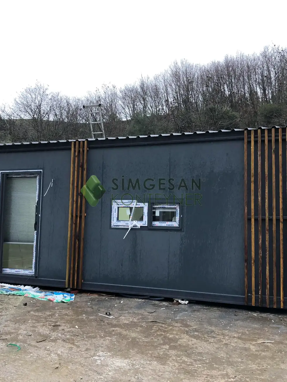 Simgesan 350x800 modern konteyner ev ön cephe fotoğrafı